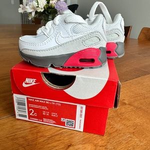 2021 Nevr Worn Nike Baby Air Max, size 2.